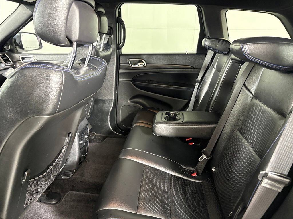 Used 2019 Jeep Grand Cherokee Laredo RWD image 43