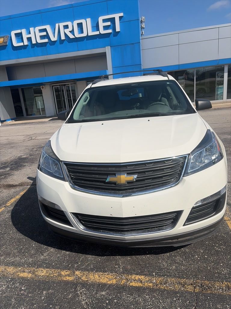 Used 2014 Chevrolet Traverse LS FWD image 3