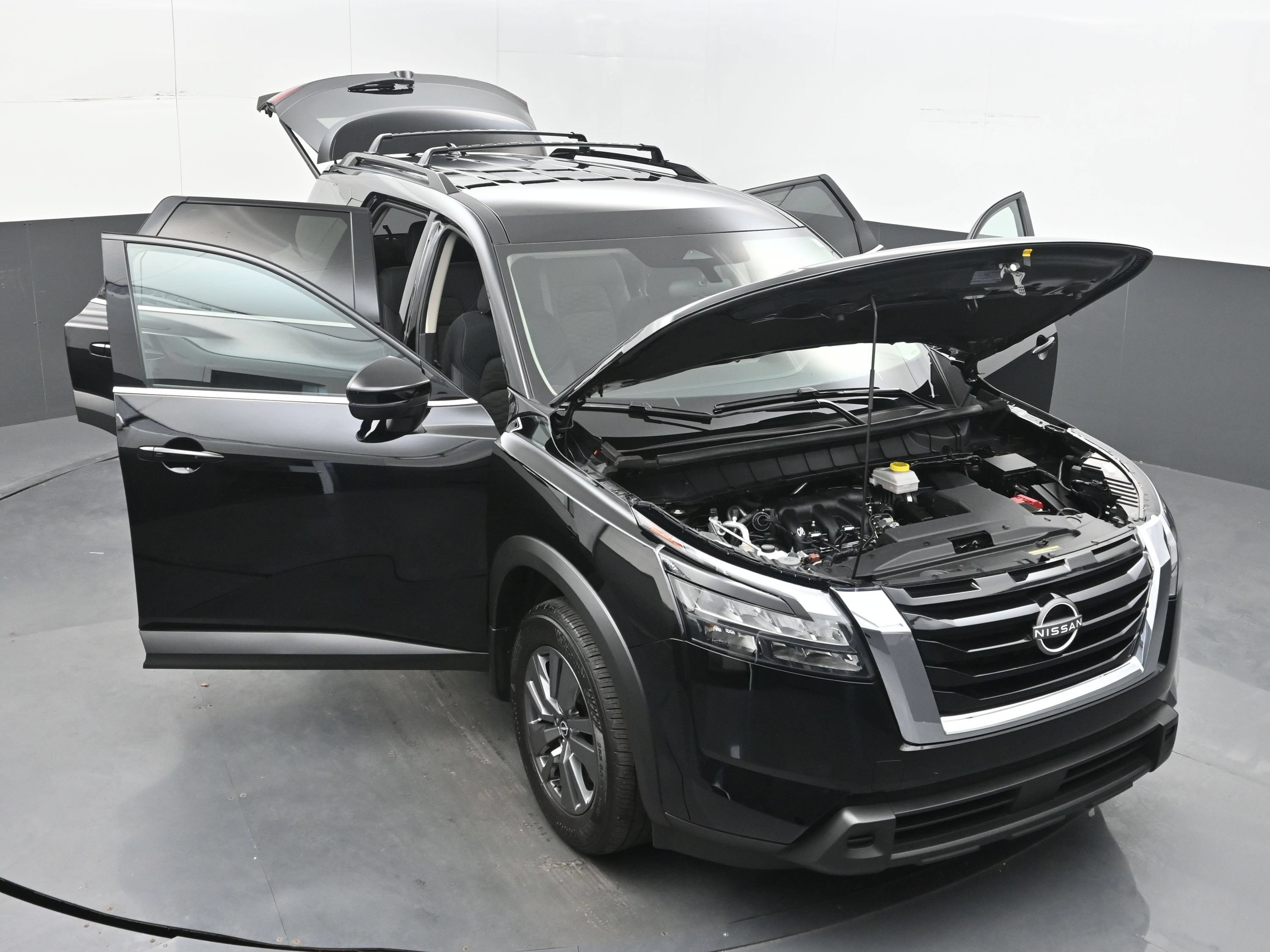 Used 2025 Nissan Pathfinder SV FWD image 39