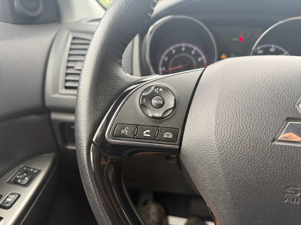 Used 2019 Mitsubishi Outlander Sport SE FWD image 22