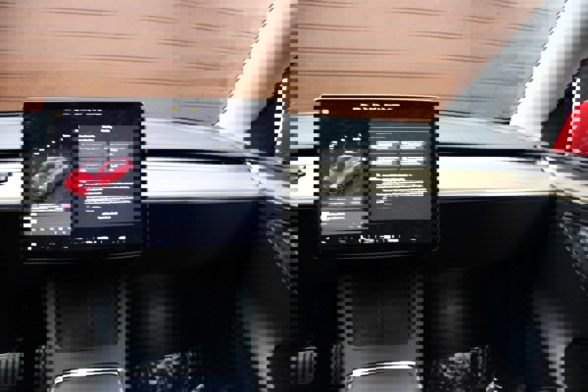 Used 2022 Tesla Model Y Performance image 14