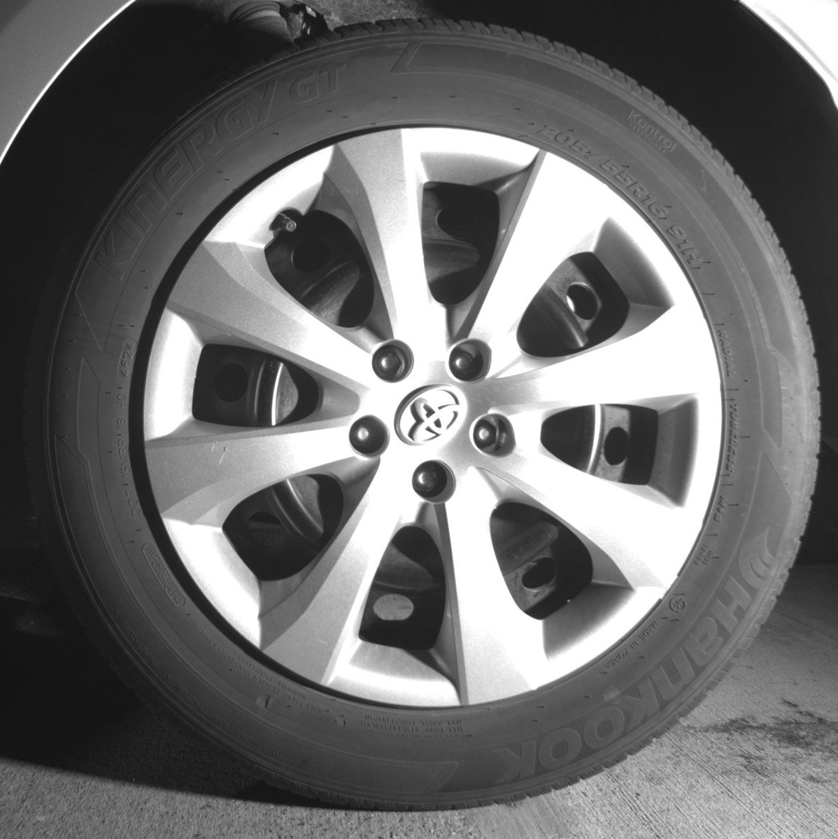 Used 2025 Toyota Corolla LE FWD image 14