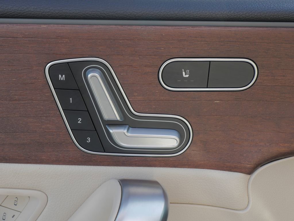 Used 2022 Mercedes-Benz A 220 4MATIC image 13