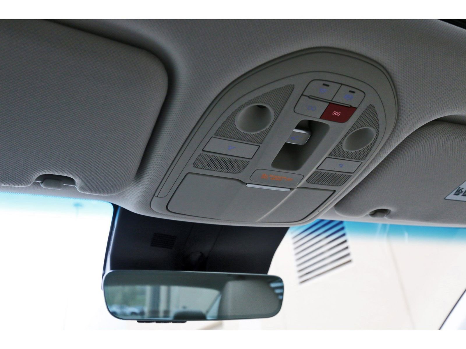 Used 2026 Genesis G70 2.5T Prestige image 23