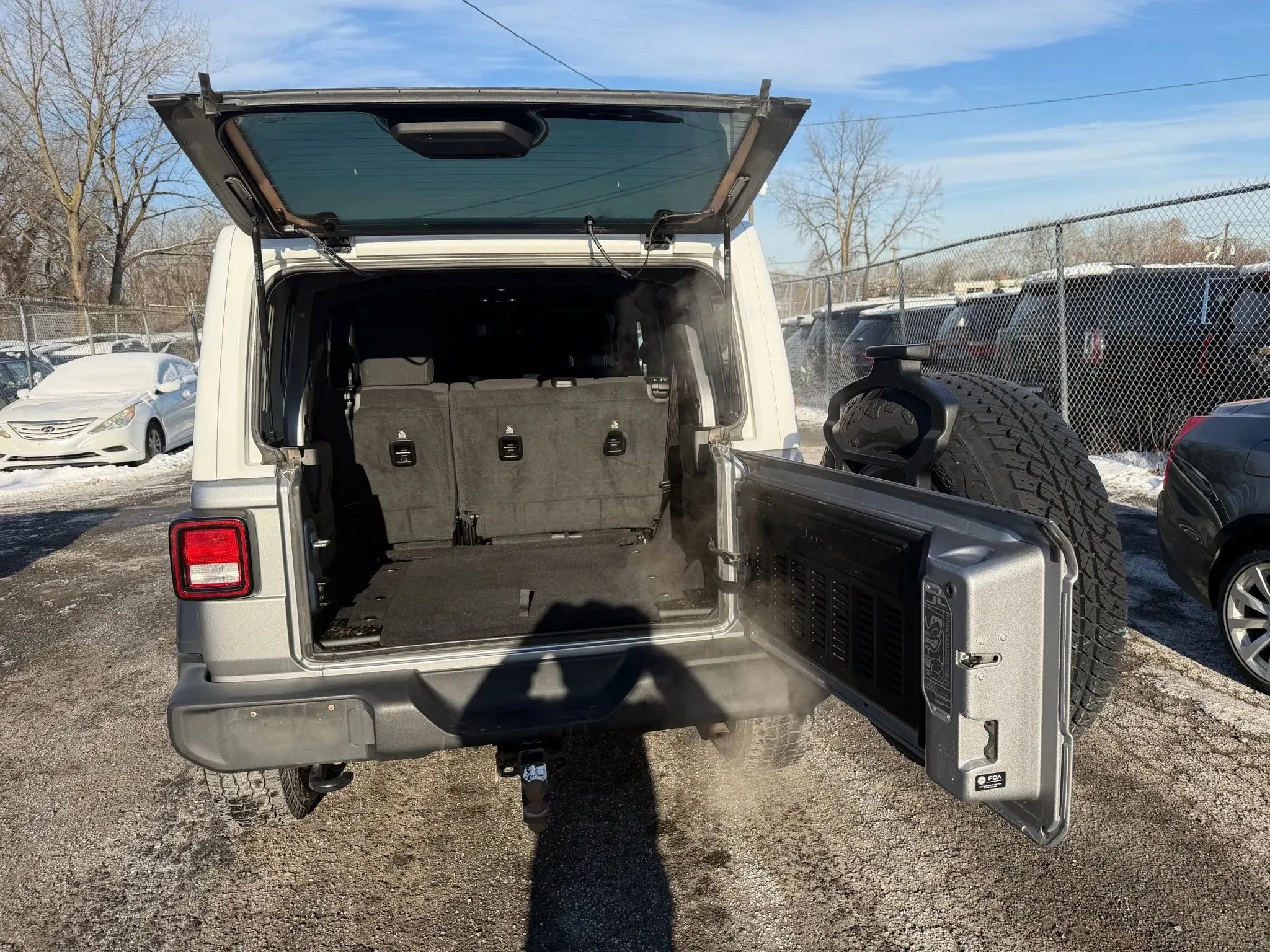Used 2021 Jeep Wrangler Unlimited Sport AWD/4WD image 14