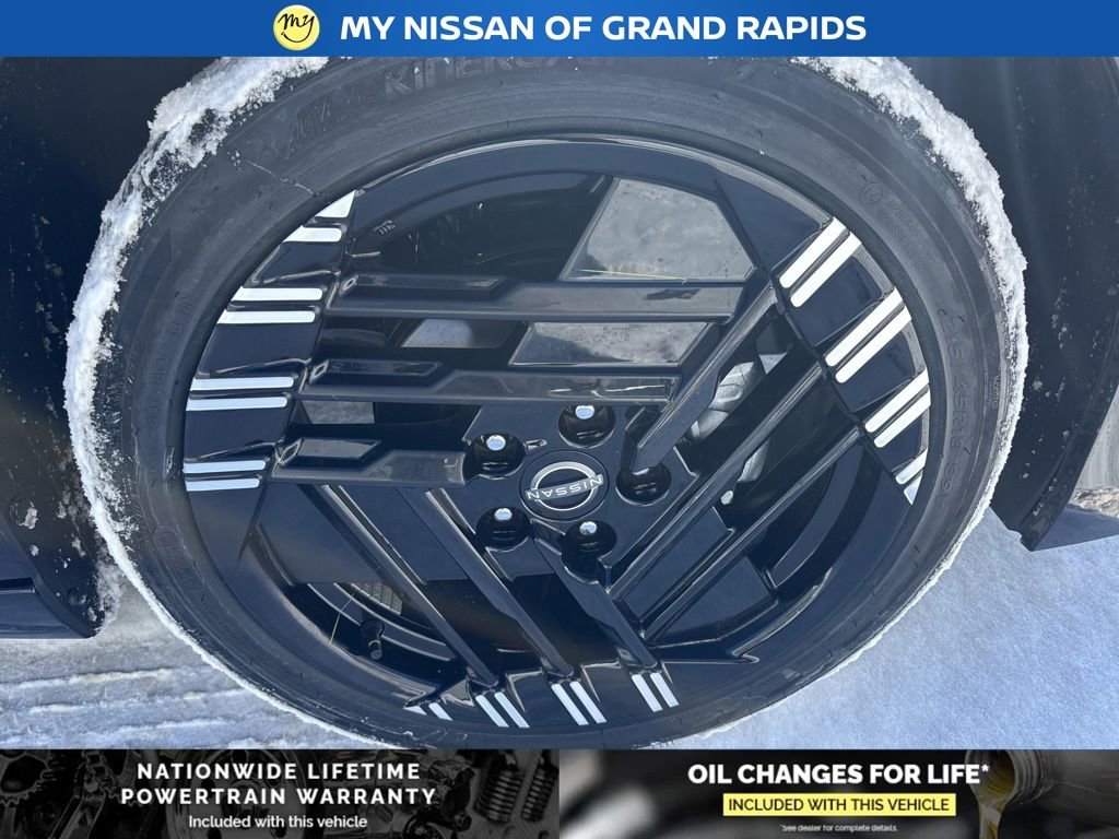 New 2026 Nissan Sentra SR w/ SR Premium Package image 9