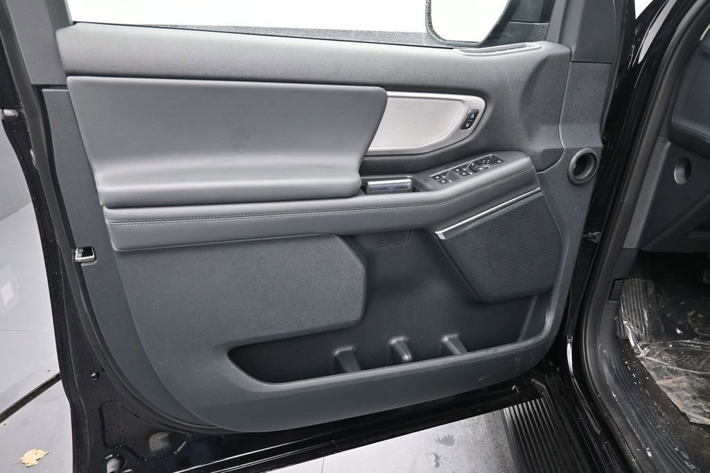New 2026 Ford Expedition Active AWD/4WD image 14