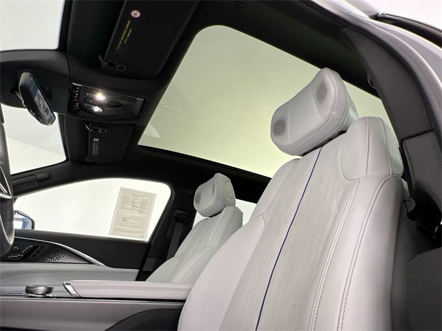 Used 2023 Cadillac Lyriq 2WD image 19