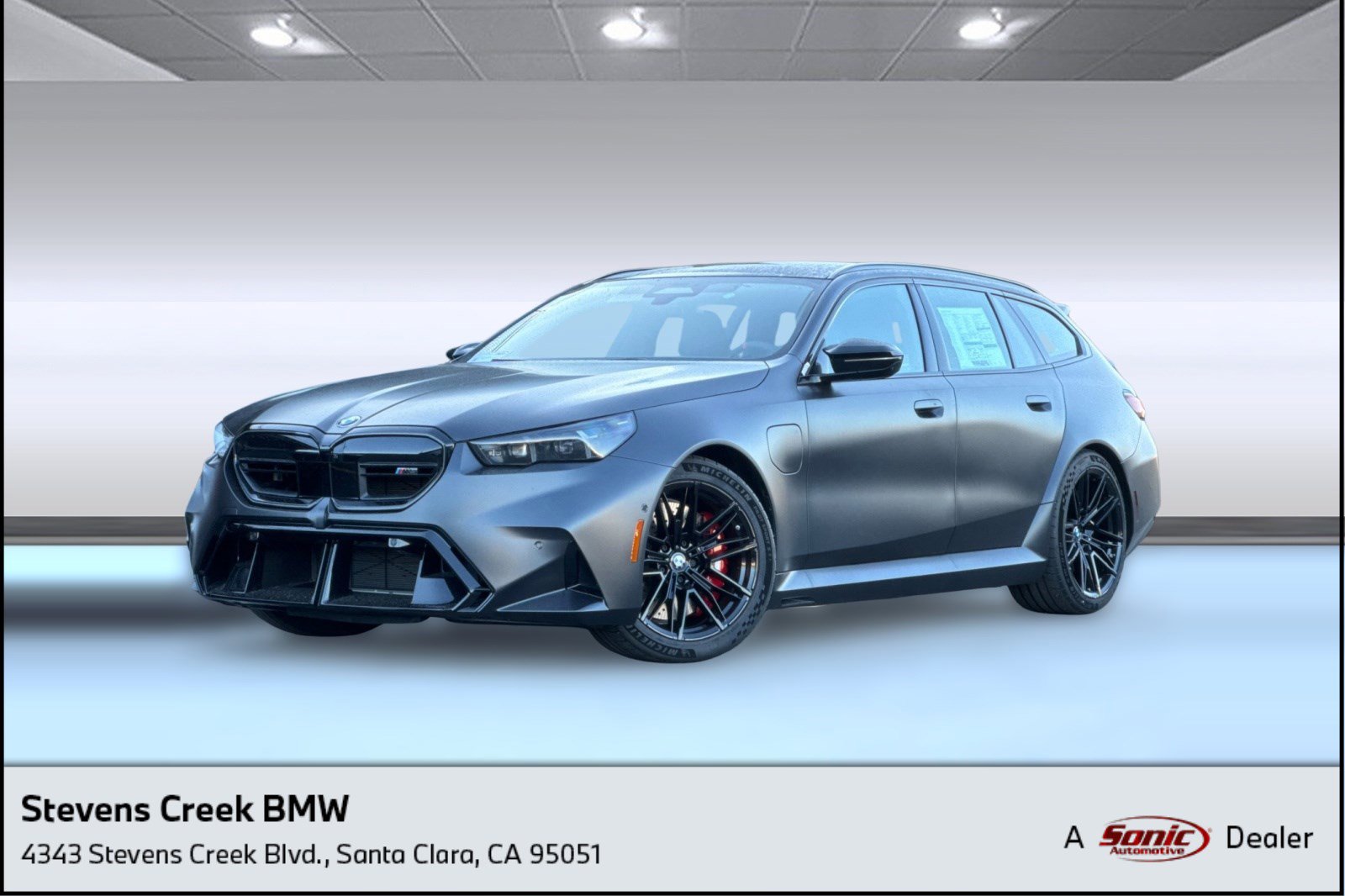 New 2026 BMW M5 Touring image 1