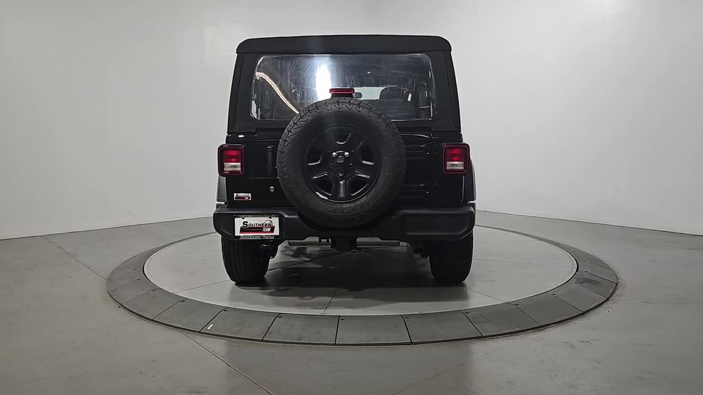 Used 2024 Jeep Wrangler Sport AWD/4WD image 4