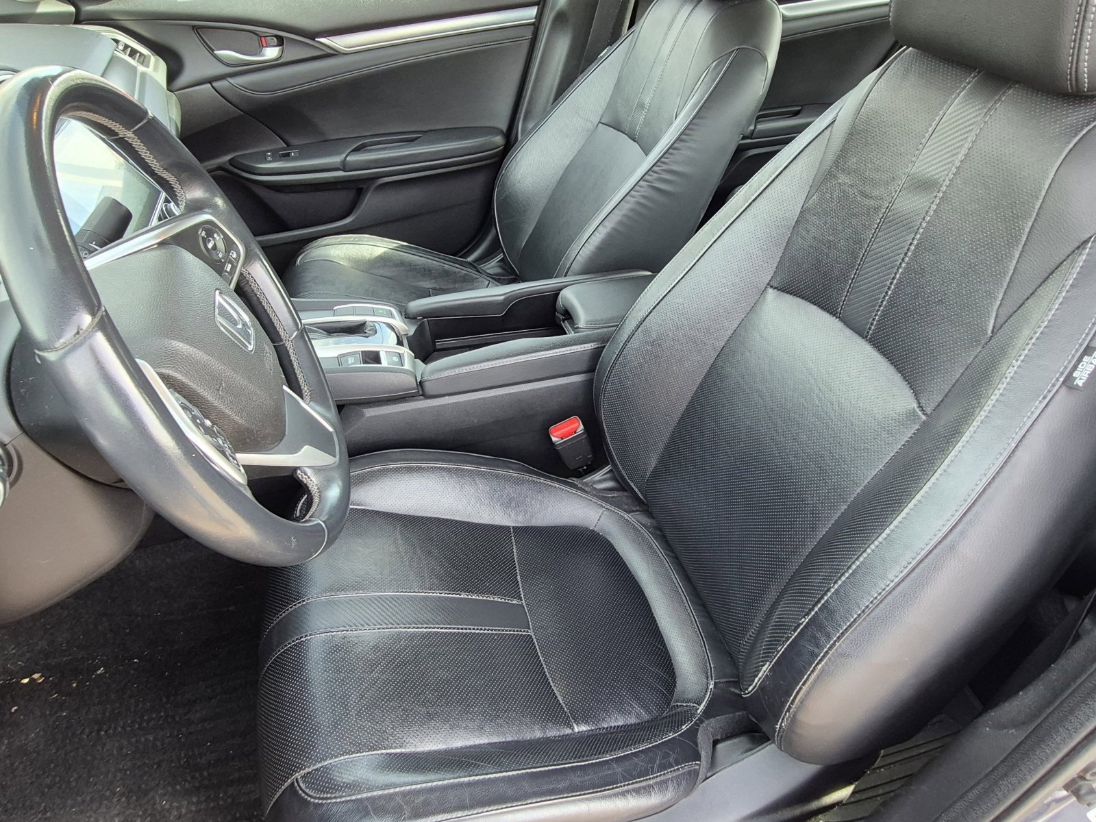 Used 2016 Honda Civic Touring image 17