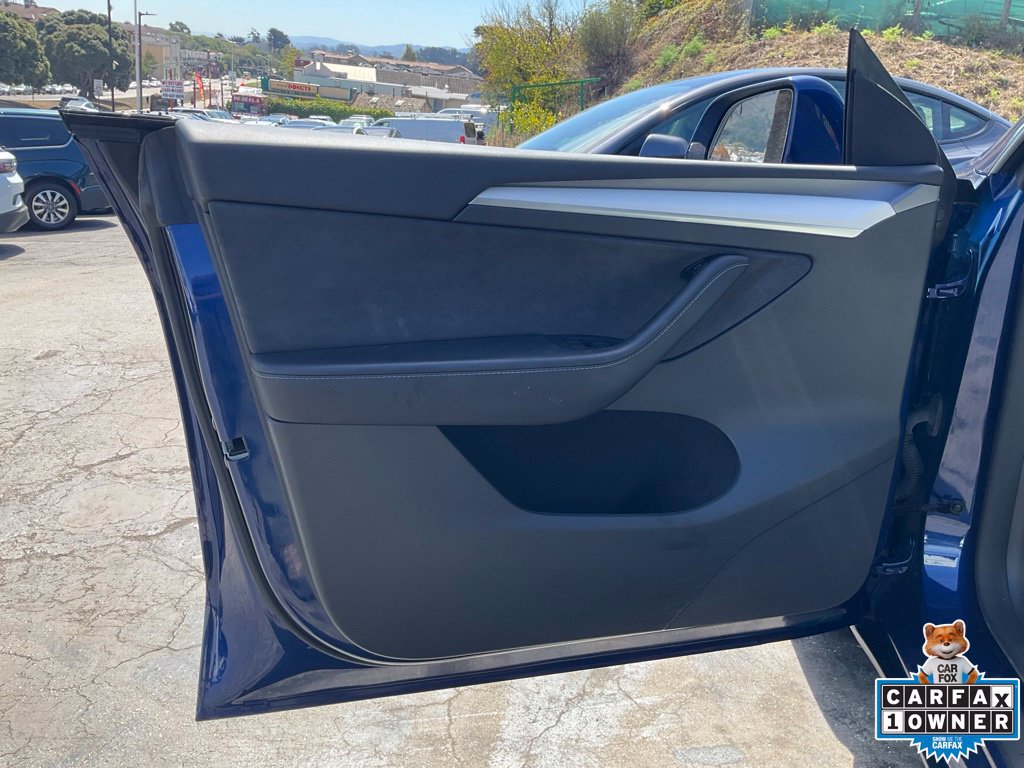 Used 2024 Tesla Model Y Performance AWD/4WD image 23