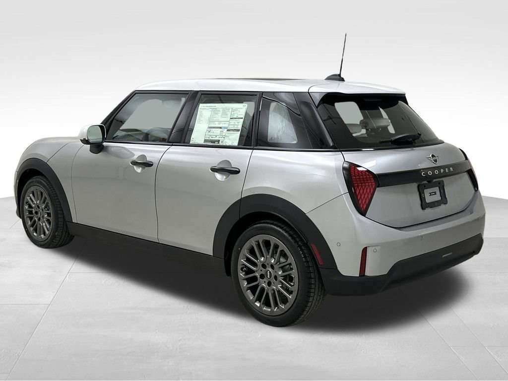 New 2025 MINI Cooper 4-Door Hardtop FWD image 8