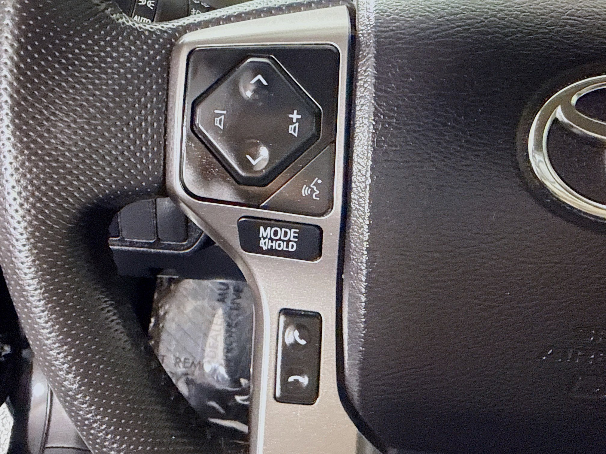 Used 2022 Toyota Tacoma SR5 w/ Technology Package image 14