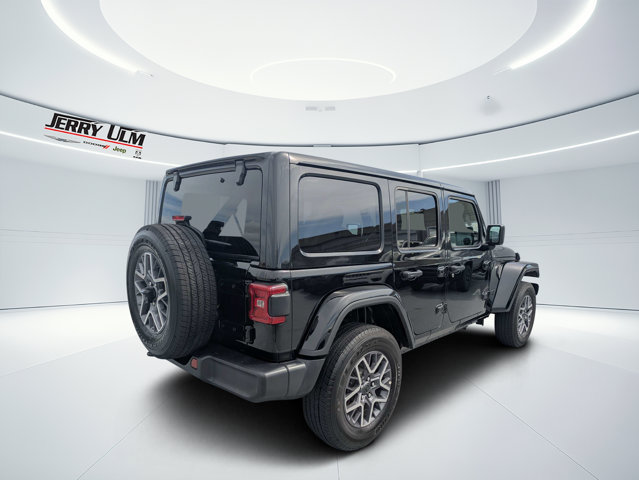 Certified 2026 Jeep Wrangler Unlimited Sahara AWD/4WD image 3