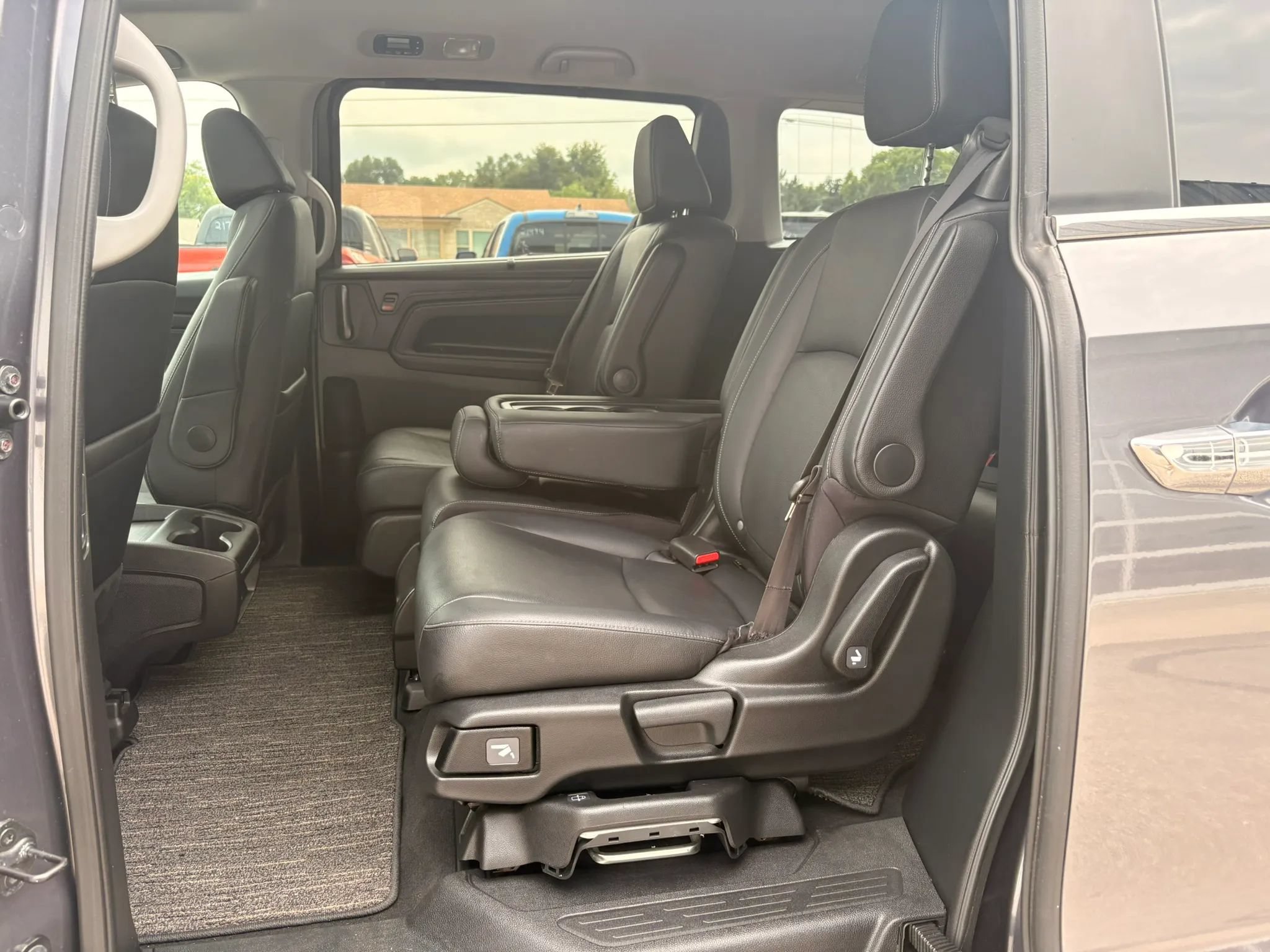 Used 2024 Honda Odyssey EX-L image 12