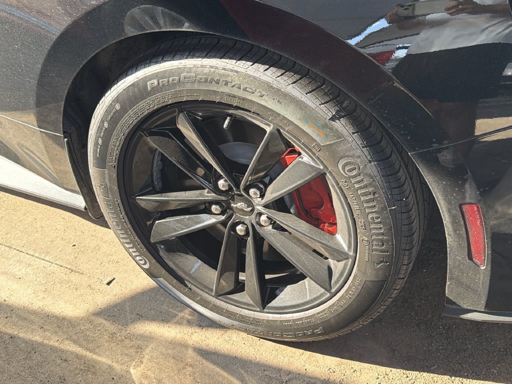 Used 2025 Ford Mustang GT RWD image 5