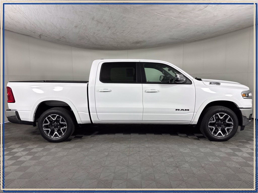 Used 2026 RAM 1500 Laramie AWD/4WD image 4