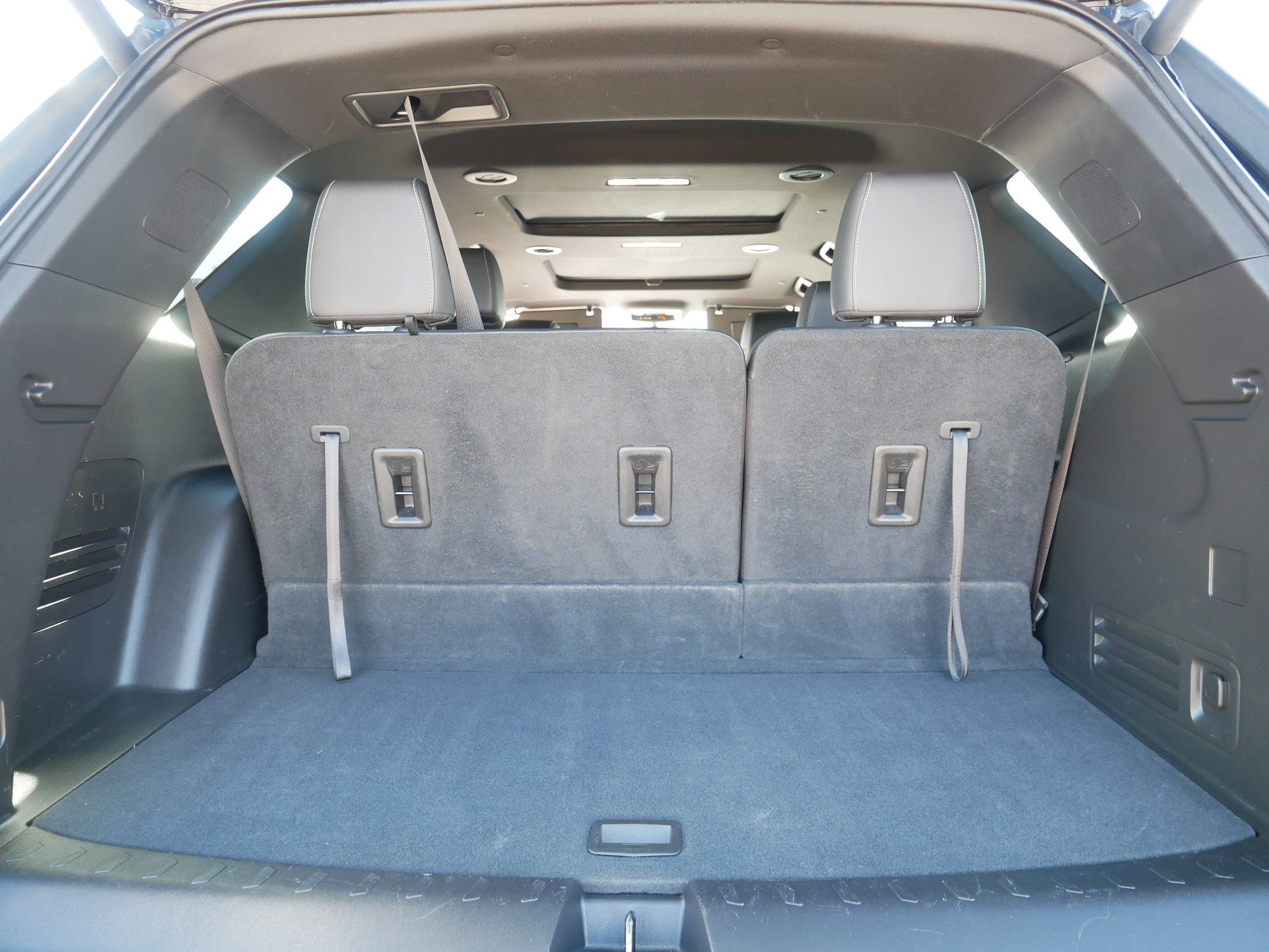 Used 2023 Chevrolet Traverse LT w/ LT Premium Package AWD/4WD image 18