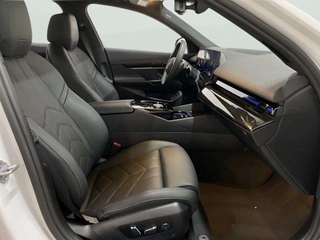 Used 2026 BMW 530i RWD image 55
