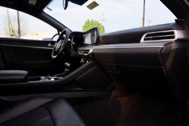 Used 2023 Kia K5 GT-Line image 40