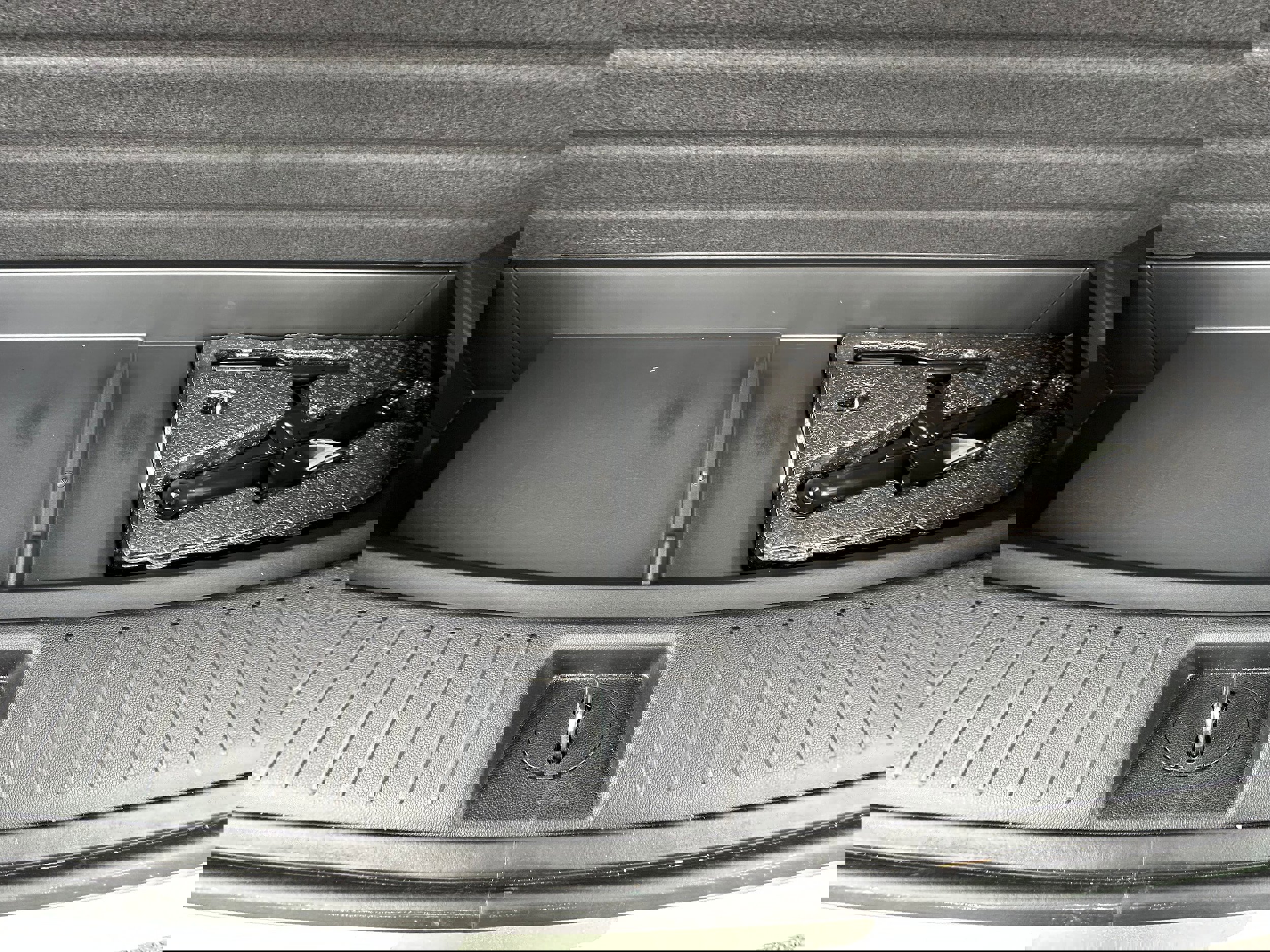 Used 2025 Kia Sorento SX Prestige w/ Sage Leather Package image 15