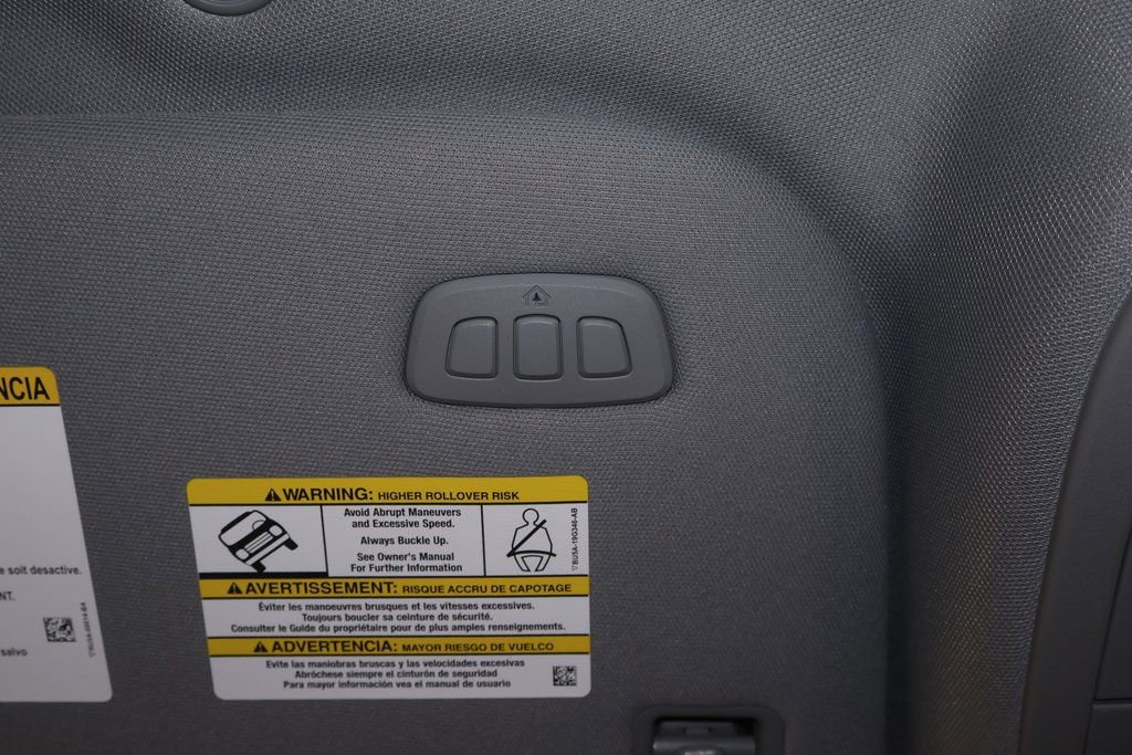 New 2026 Ford F350 Lariat w/ Black Appearance Package image 27