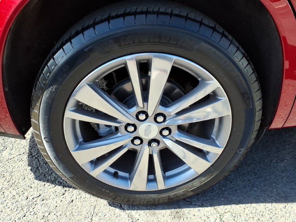 Used 2023 Cadillac XT6 Premium Luxury w/ Technology Package AWD/4WD image 9