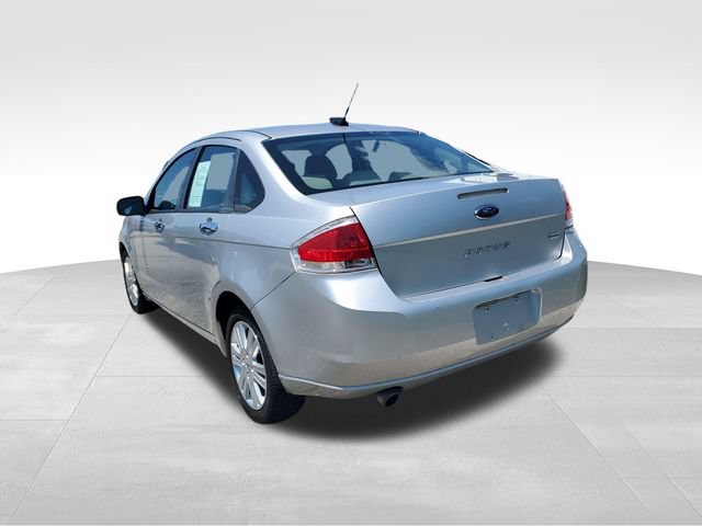 Used 2010 Ford Focus SEL FWD image 5