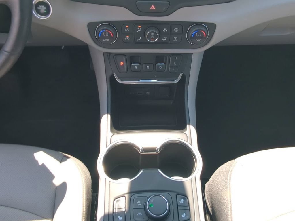 Used 2021 GMC Terrain SLT w/ Infotainment Package II FWD image 16