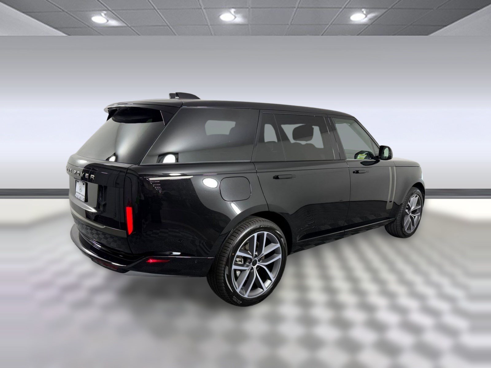 New 2026 Land Rover Range Rover Long Wheelbase SE AWD/4WD image 9