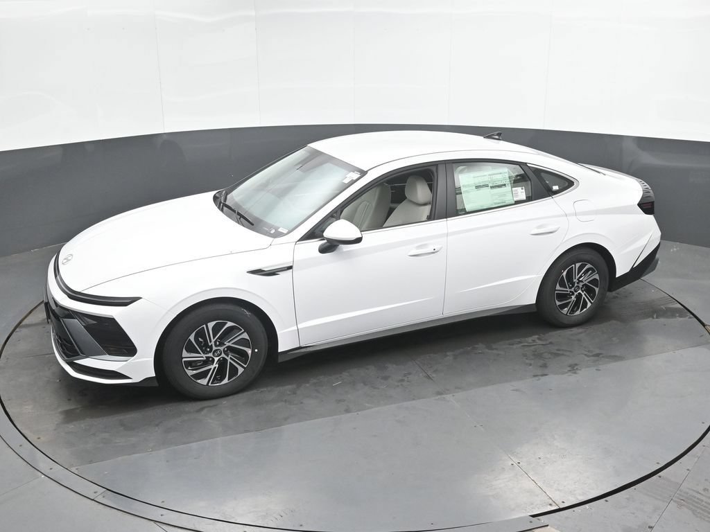 New 2026 Hyundai Sonata Blue FWD image 35