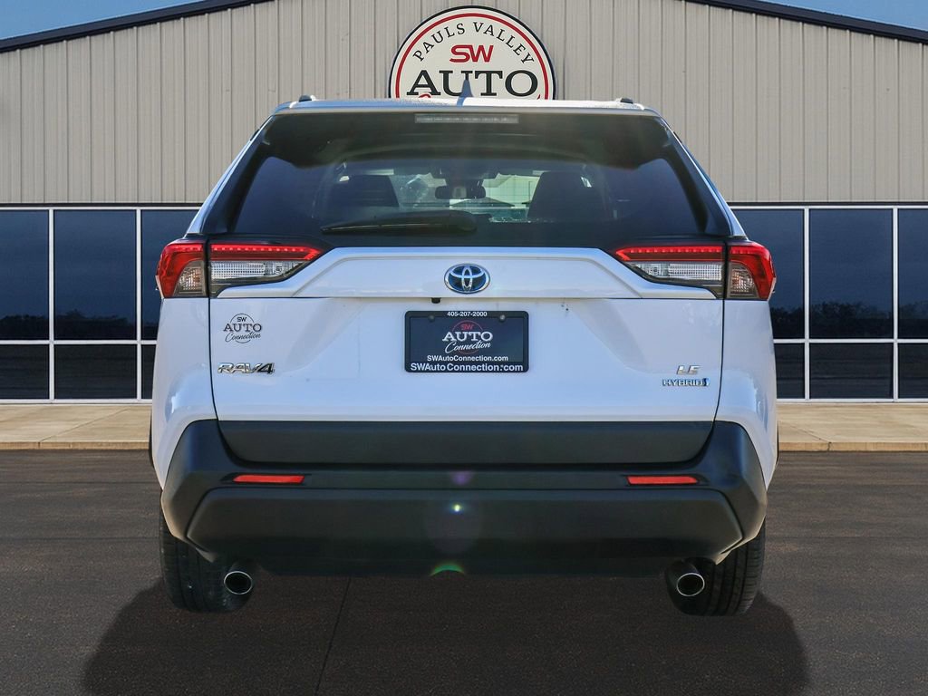 Used 2022 Toyota RAV4 LE image 6