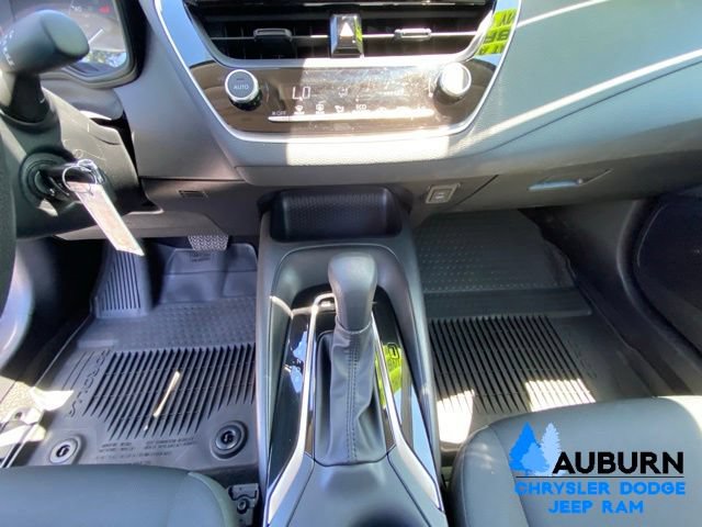 Used 2024 Toyota Corolla LE FWD image 33