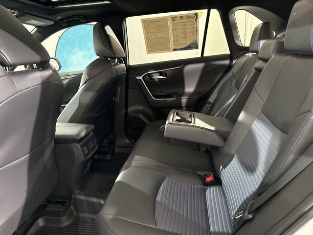 Used 2025 Toyota RAV4 XSE w/ Weather Package AWD/4WD image 18