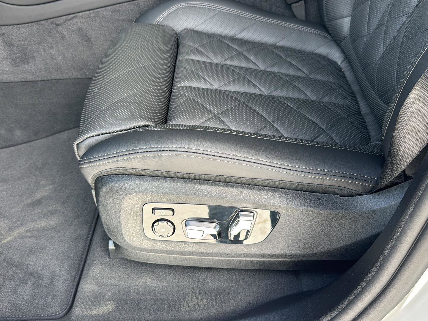 New 2026 BMW X5 sDrive40i image 29