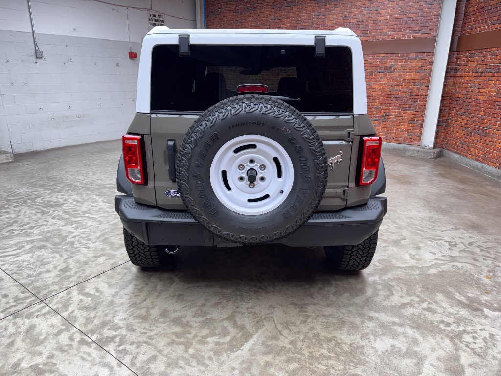 New 2026 Ford Bronco Heritage Edition AWD/4WD image 3