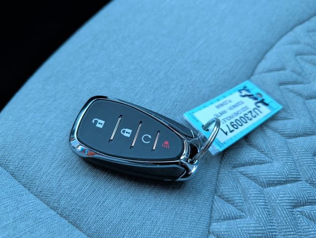Used 2023 Chevrolet Equinox LS FWD image 26
