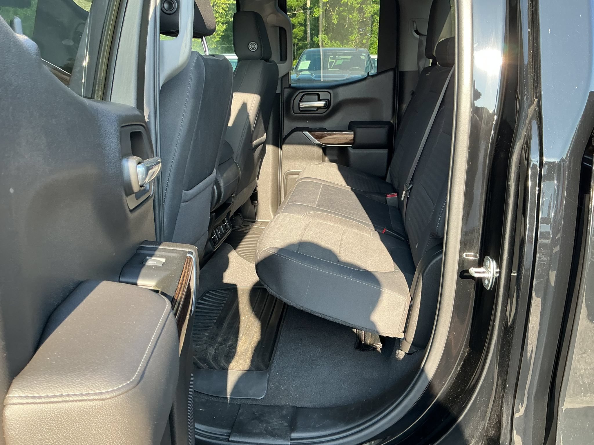 Used 2019 GMC Sierra 1500 Elevation w/ Elevation Value Package AWD/4WD image 9