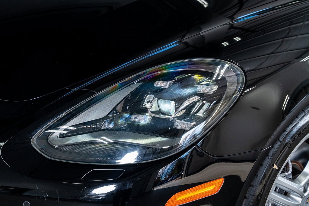 Used 2019 Porsche Panamera image 13