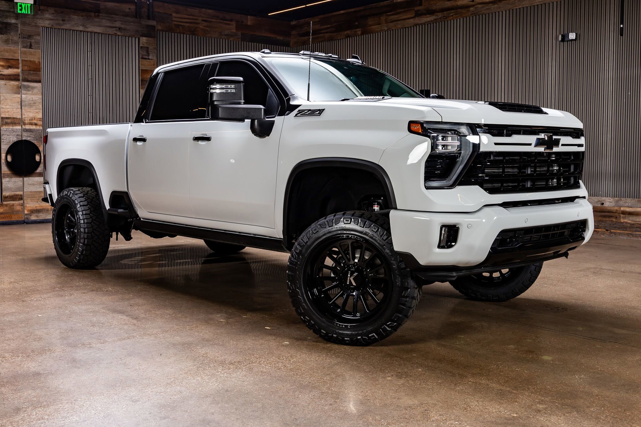 Used 2024 Chevrolet Silverado 2500 LTZ w/ LTZ Plus Package