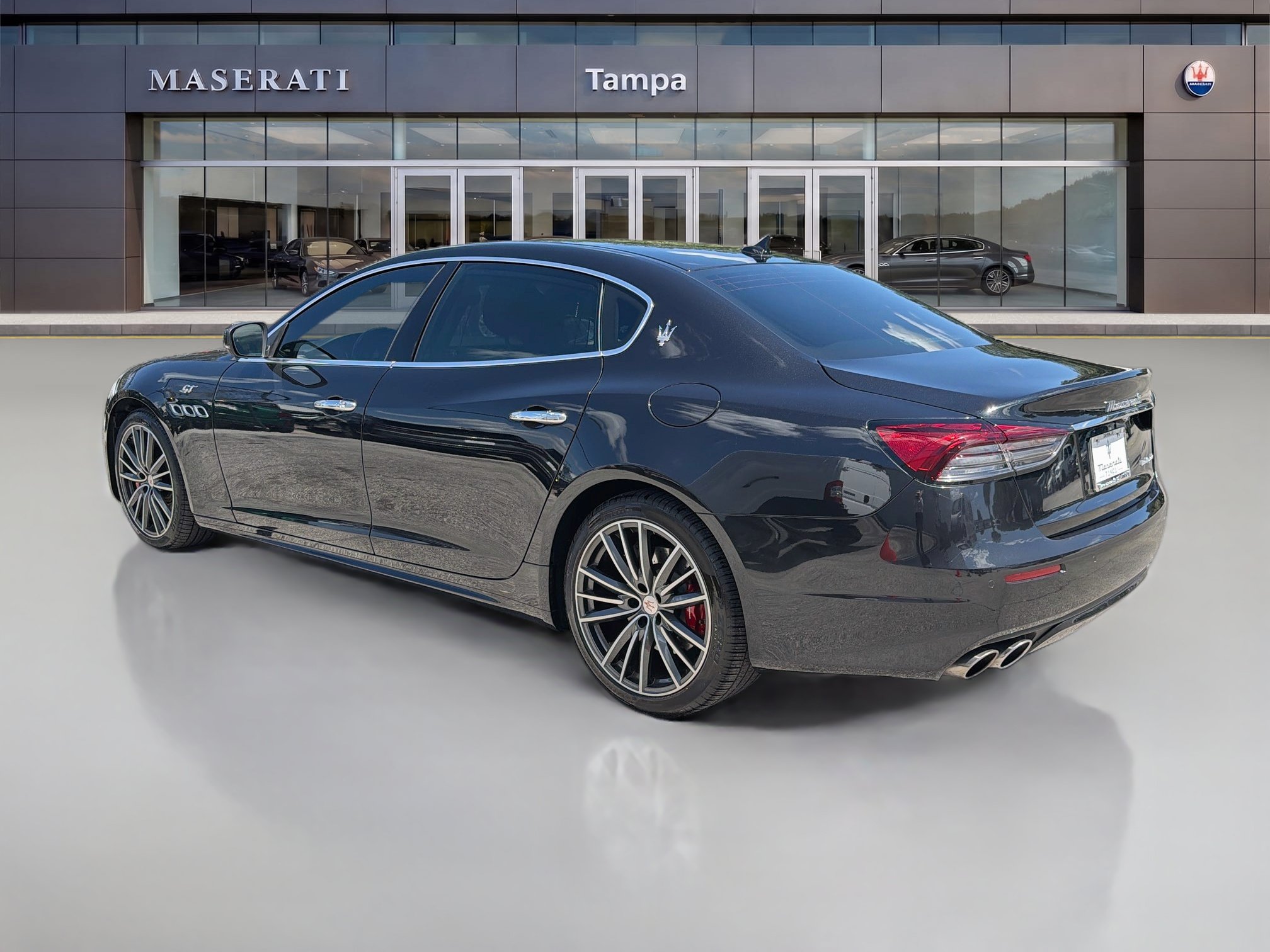 Used 2022 Maserati Quattroporte GT RWD image 5