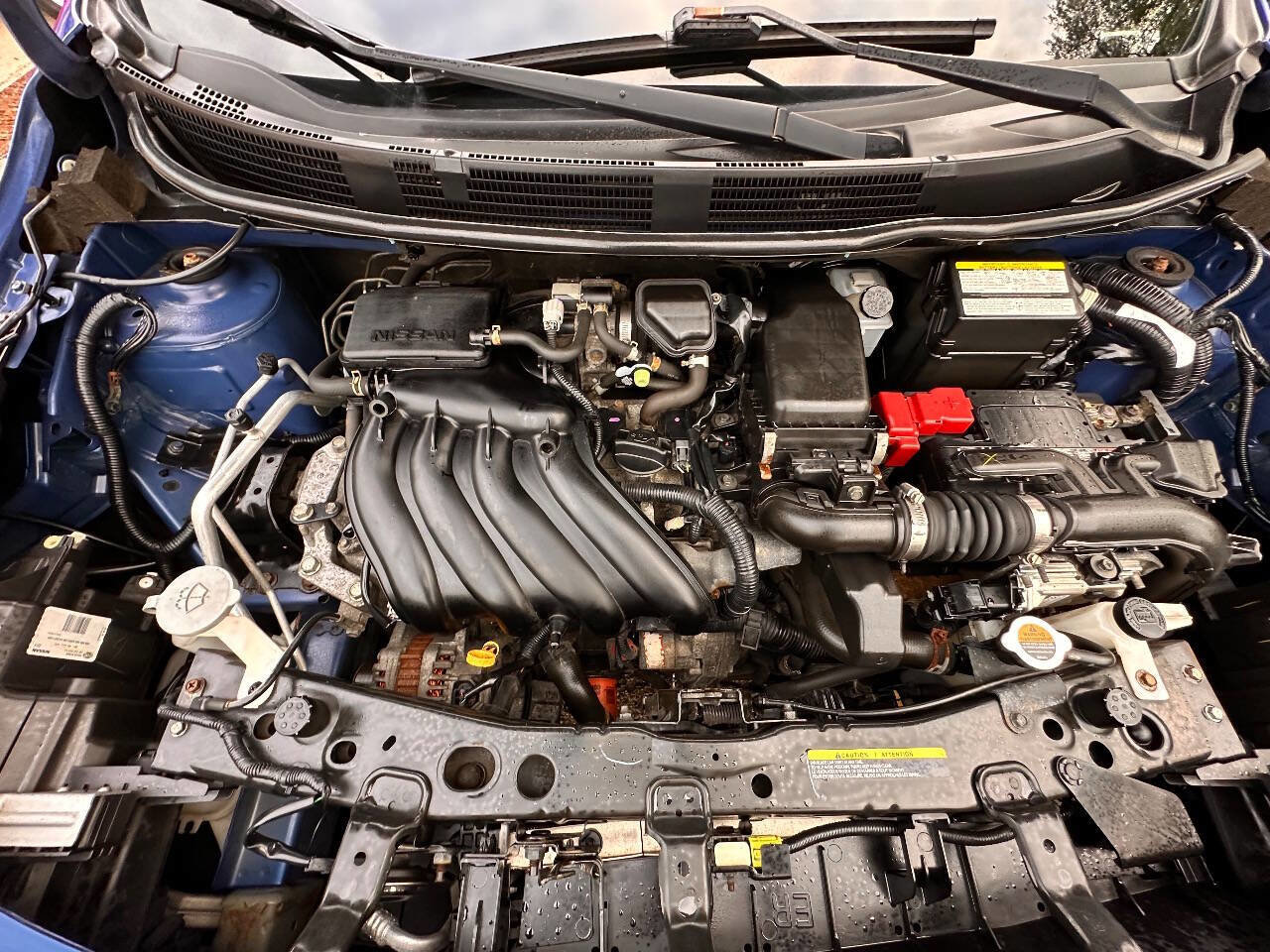 Used 2015 Nissan Versa SV image 12