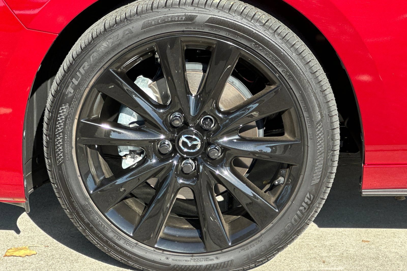 Certified 2025 MAZDA MAZDA3 2.5 Turbo Sedan w/Premium Plus AWD/4WD image 31