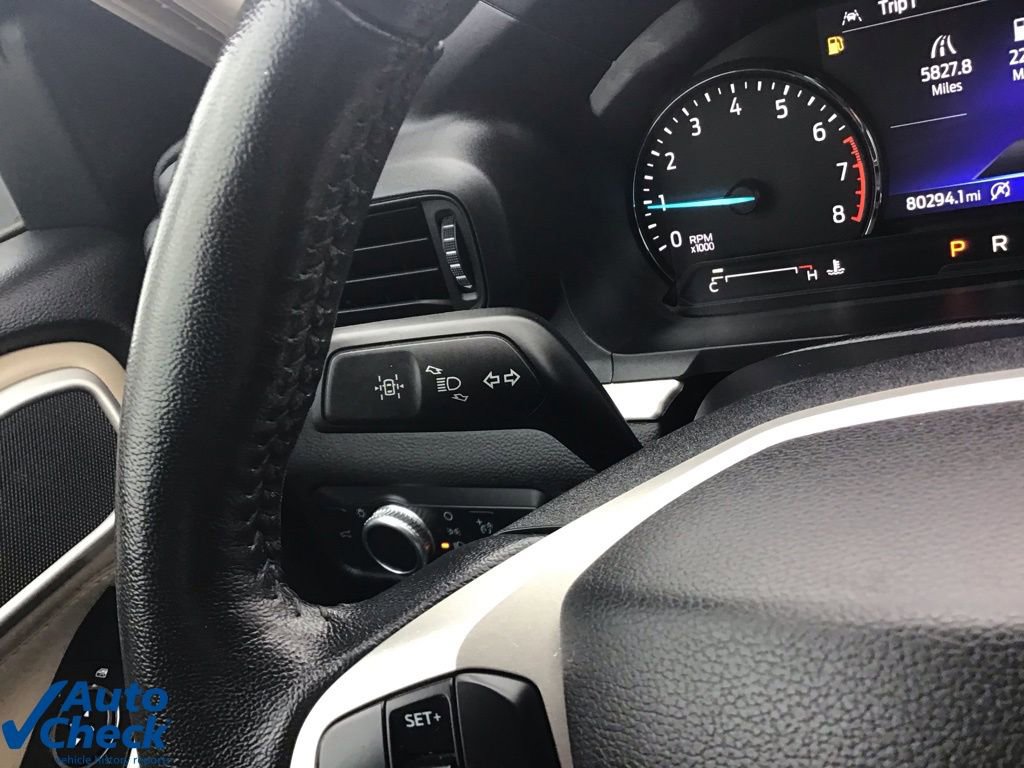 Used 2021 Ford Explorer XLT image 35