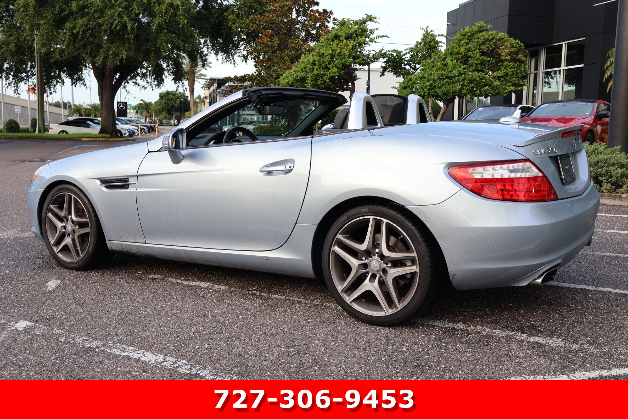 Used 2013 Mercedes-Benz SLK 350 image 7