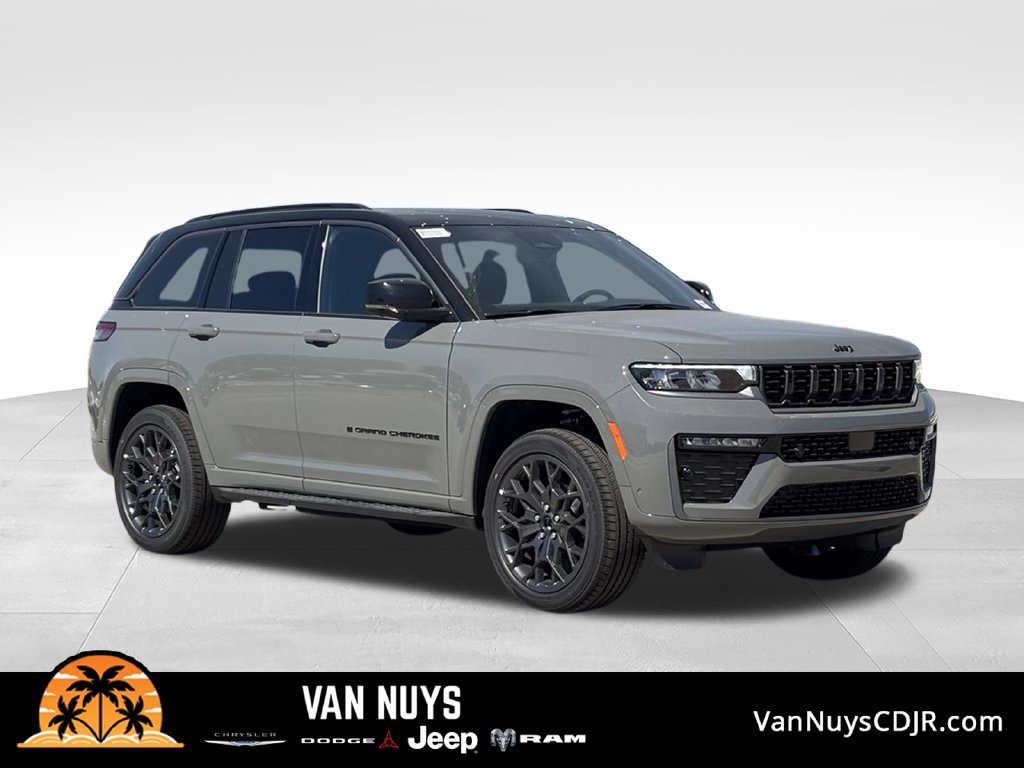 New 2027 Jeep Grand Cherokee Summit w/ Adv Protech Group IV AWD/4WD image 1