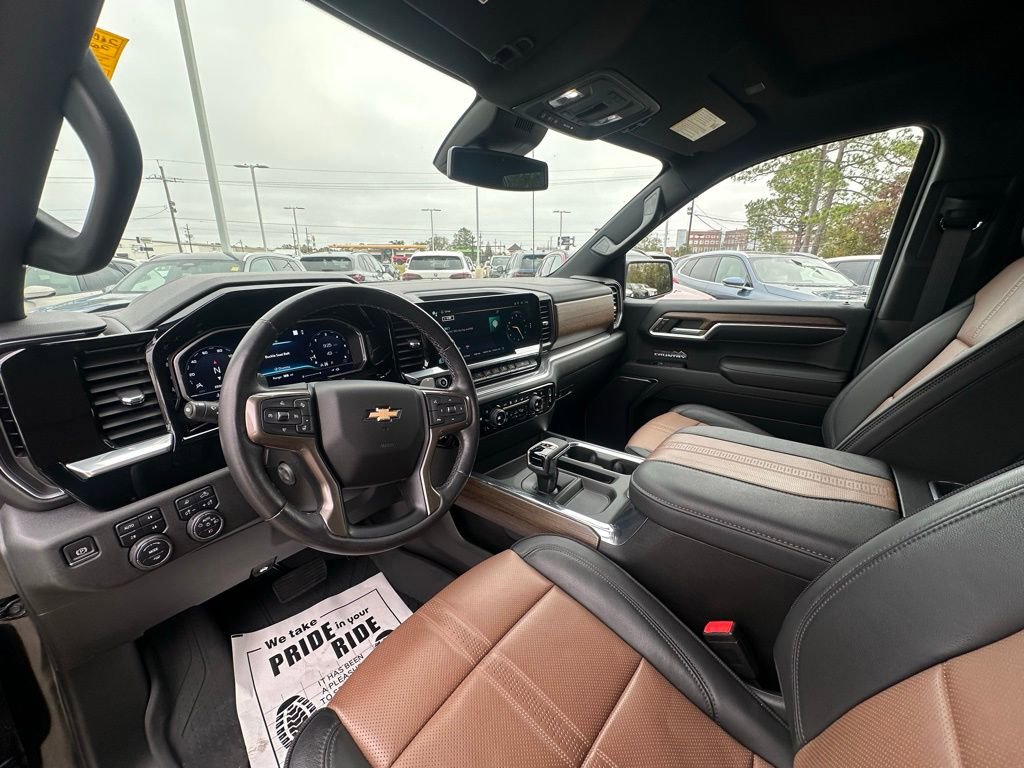 Used 2023 Chevrolet Silverado 1500 High Country w/ Z71 Off-Road Package image 8