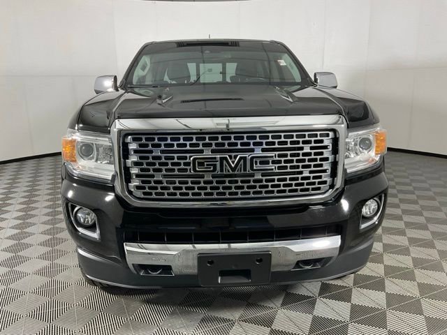 Used 2018 GMC Canyon Denali image 2