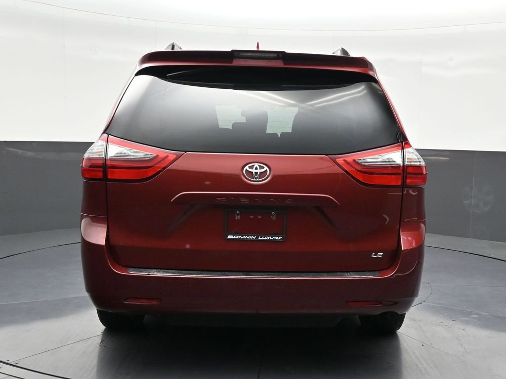 Used 2020 Toyota Sienna LE image 4